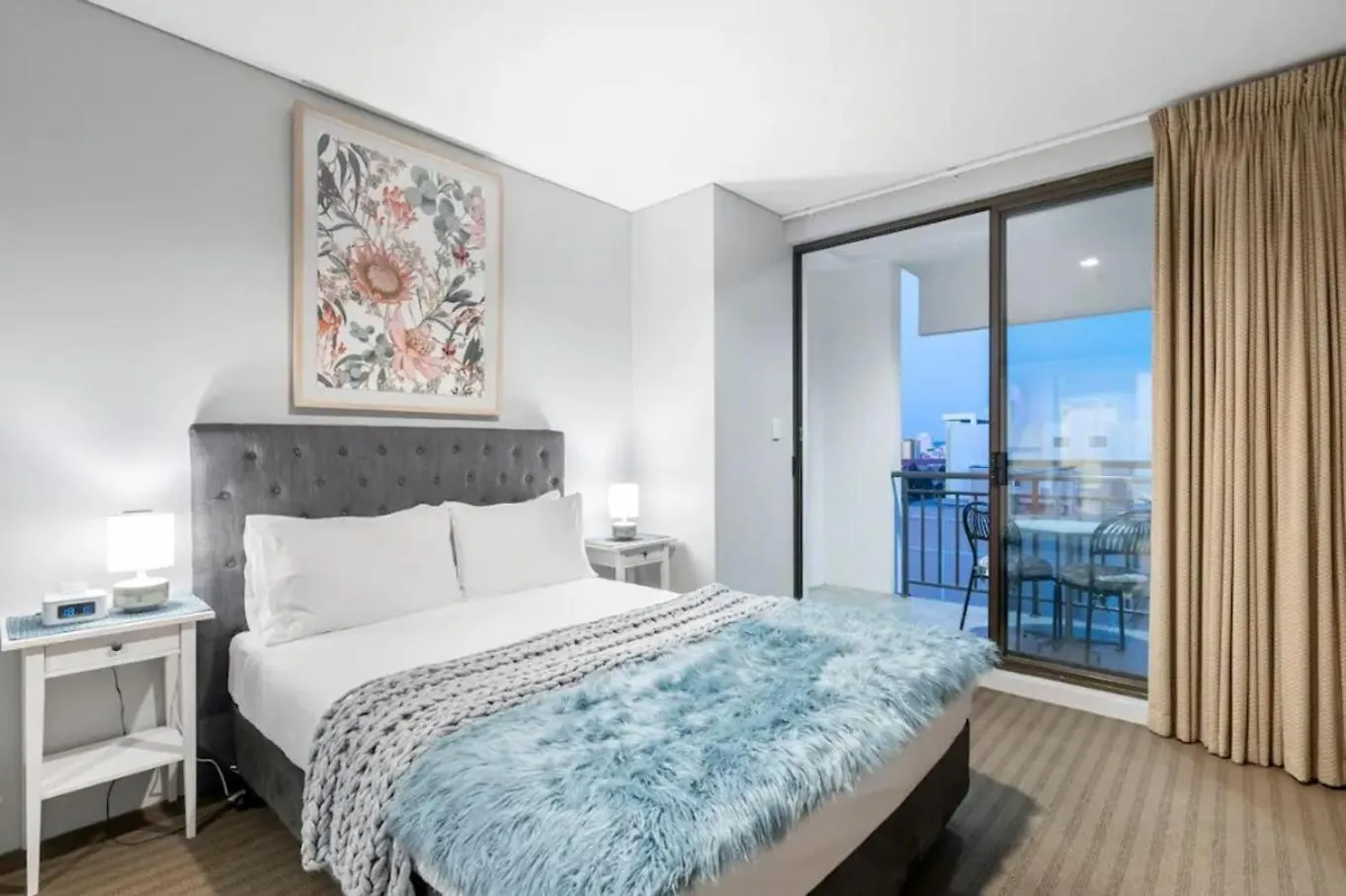 708 Enchanting Urbanoasis 1Brbalconycbd Perth Apartment