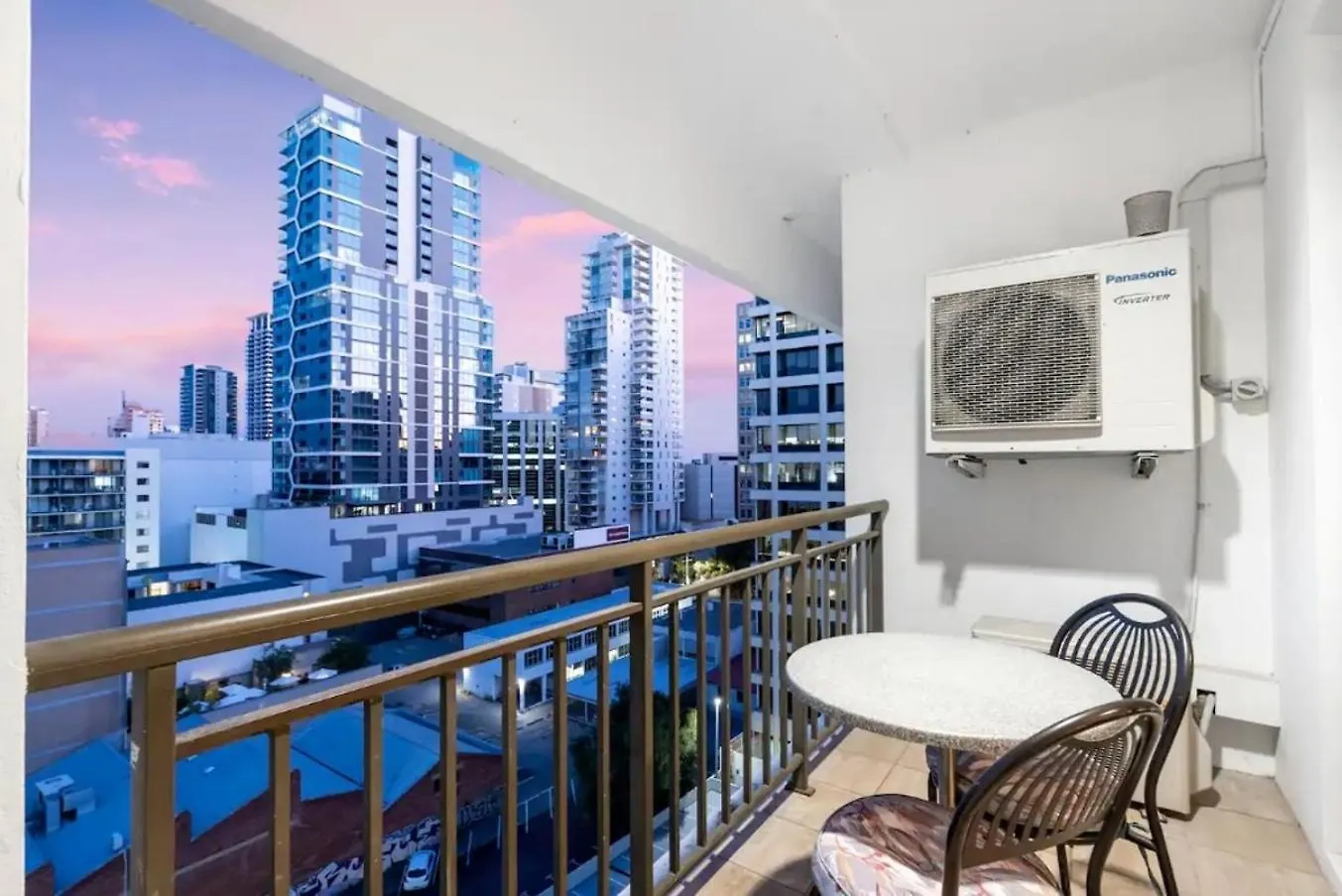 Apartment 708 Enchanting Urbanoasis 1Brbalconycbd Perth